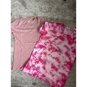 Pink Victoria Secret t shirt bundle pink XS and Small New‎